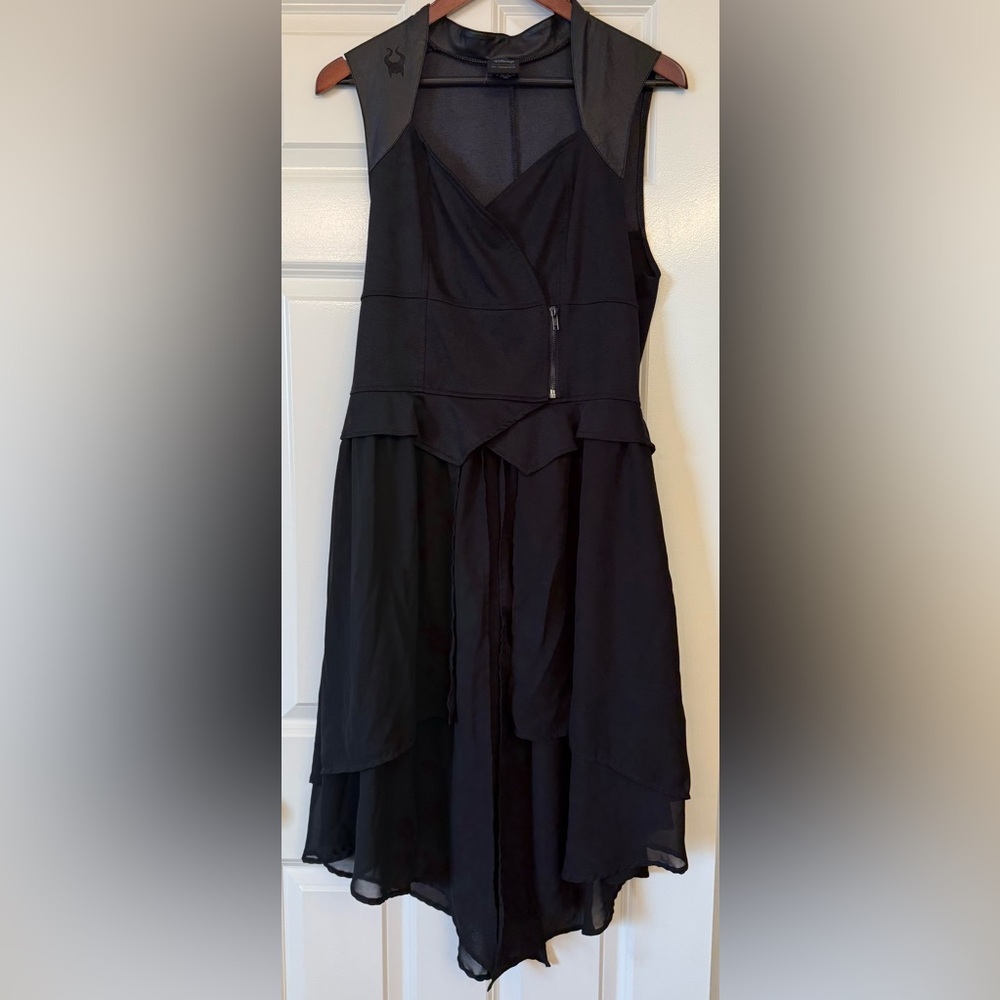 Her Universe Maleficent Dress Size XL Disney Villain Gothic Fantasy
